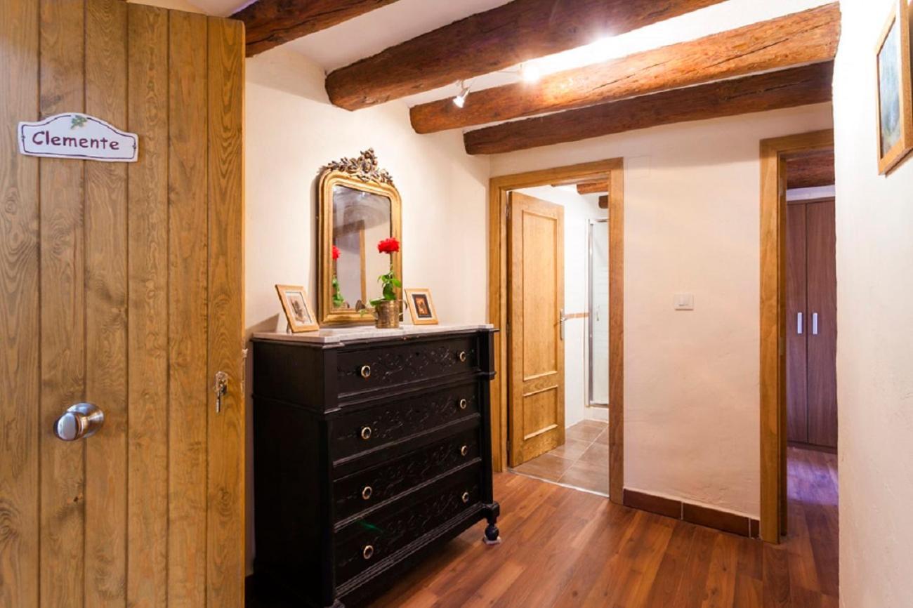 Apartamentos Casa Samper Santa Eulalia de Gállego Værelse billede