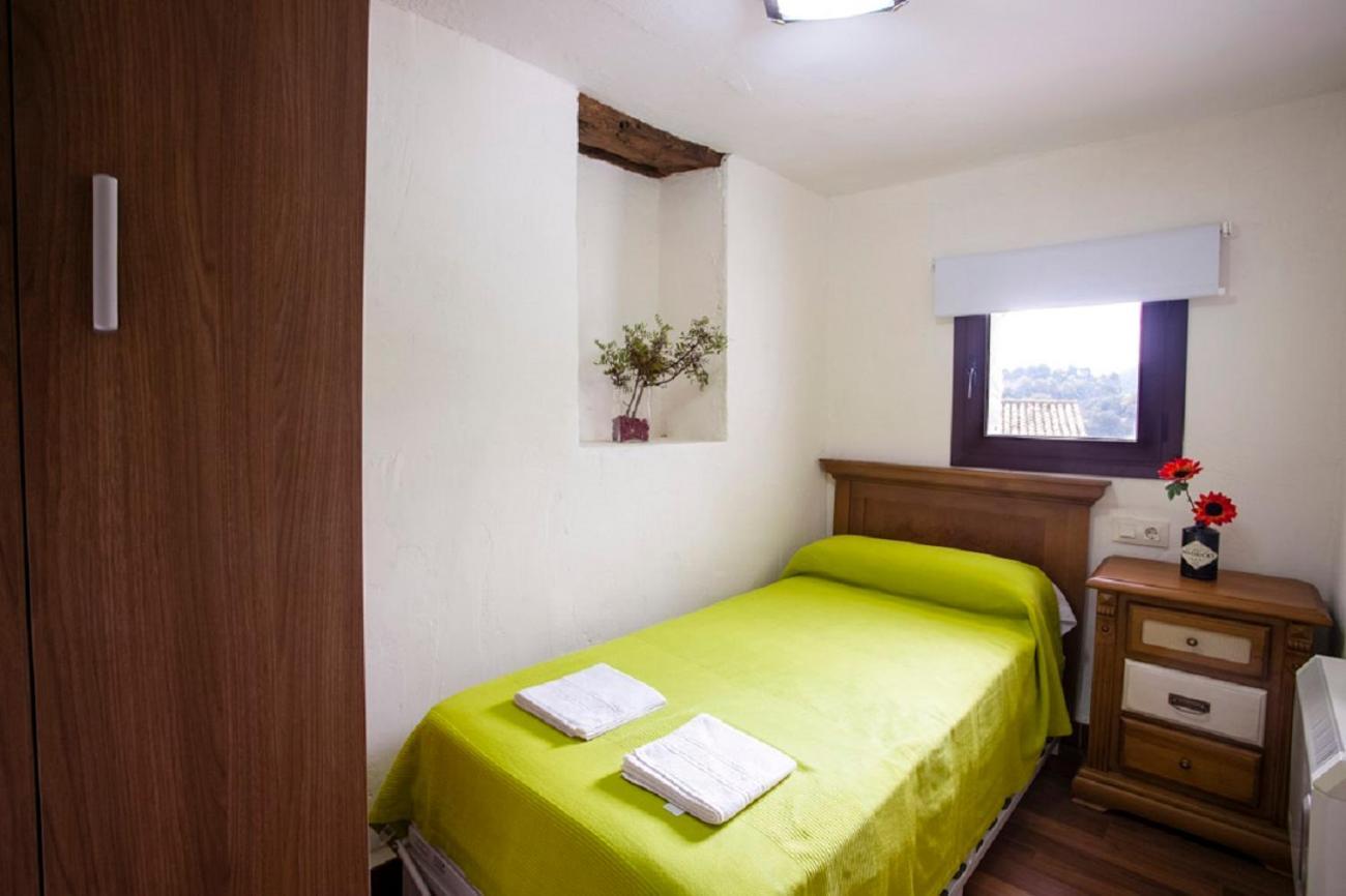Apartamentos Casa Samper Santa Eulalia de Gállego Værelse billede