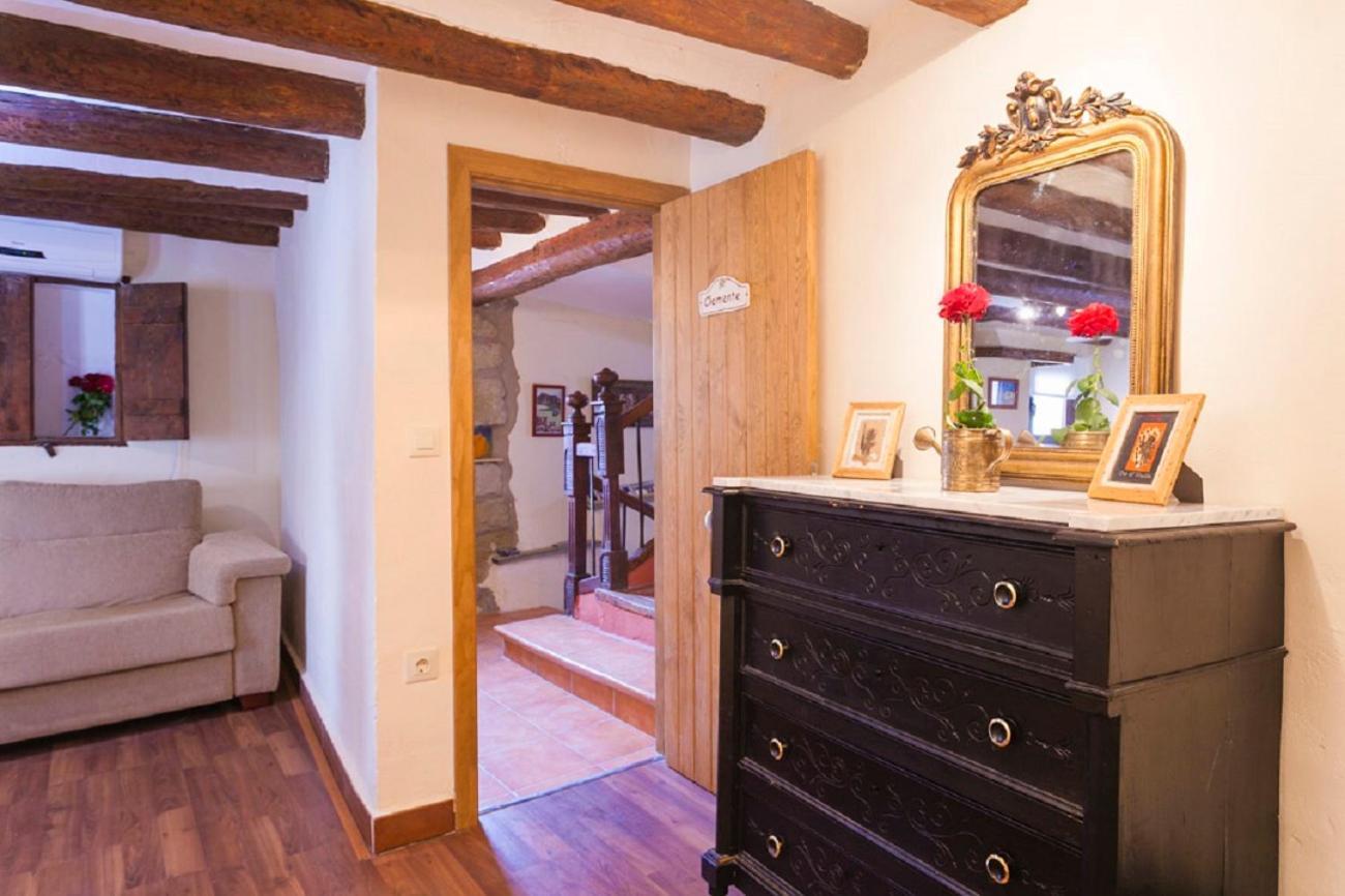 Apartamentos Casa Samper Santa Eulalia de Gállego Værelse billede