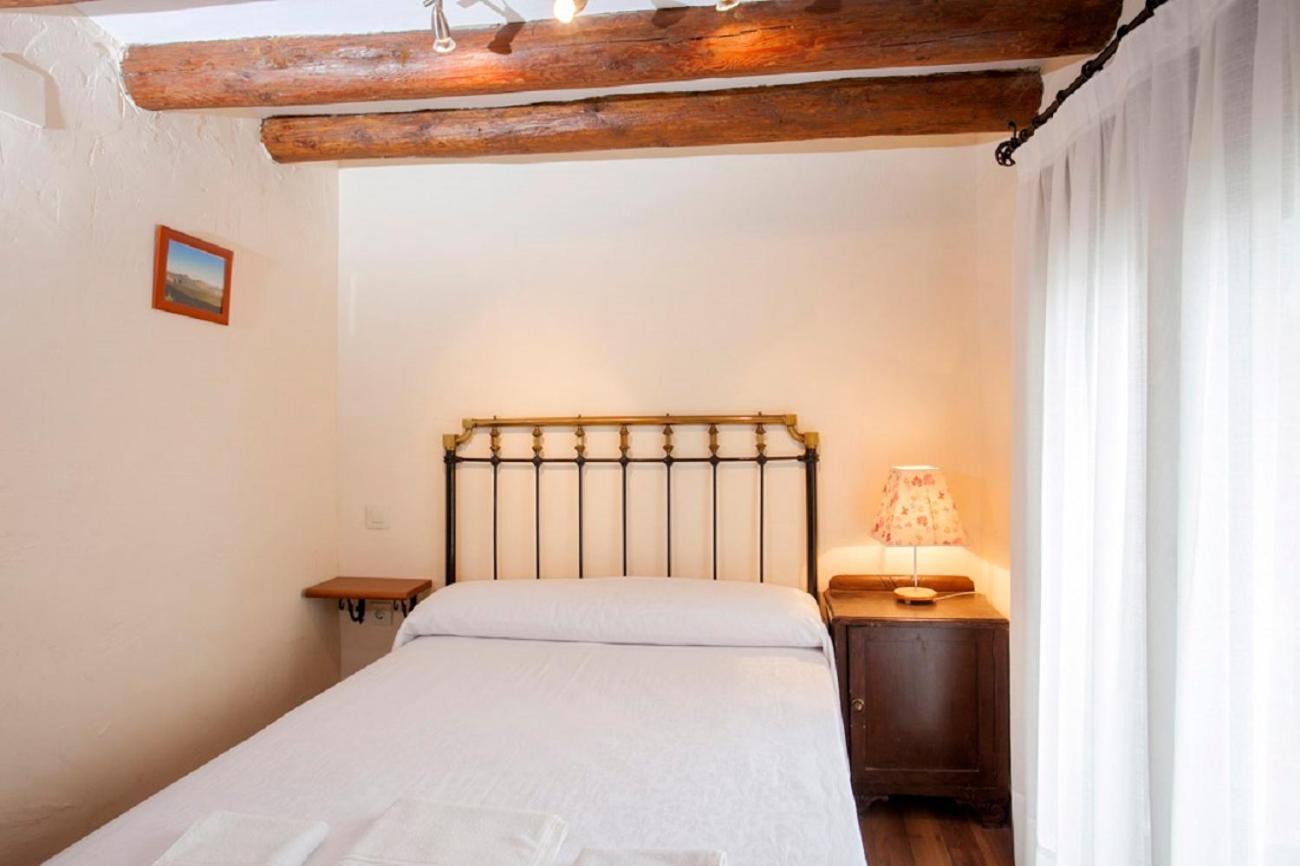 Apartamentos Casa Samper Santa Eulalia de Gállego Værelse billede