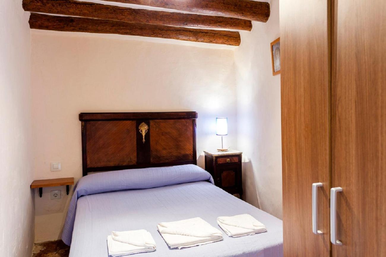 Apartamentos Casa Samper Santa Eulalia de Gállego Værelse billede